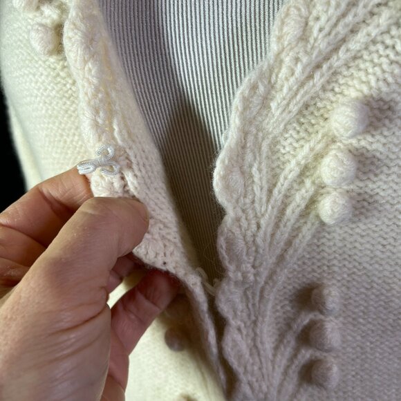 Cristelle & Co Size S? Cream Hook-Front Cardigan Sweater Wool Blend Peplum - Picture 8 of 10